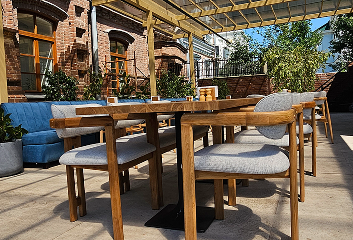 Бистро "Земляне" - авторская мебель для гастрономического концепта