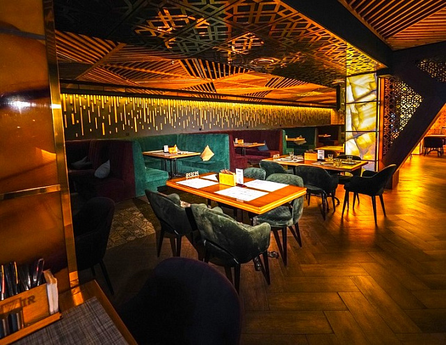 Инжир, ресторан - ночной клуб, г. Оренбург